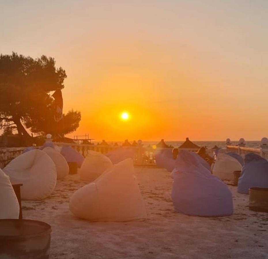 Soare Hotell Ksamil Exteriör bild