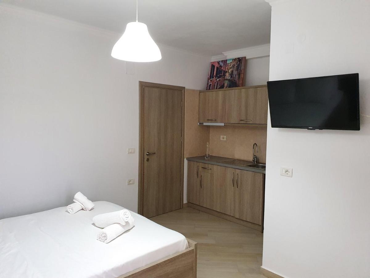Soare Hotell Ksamil Exteriör bild
