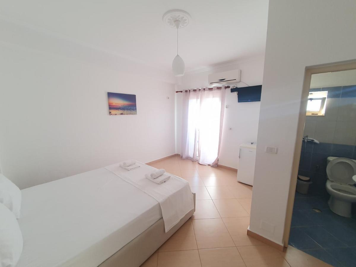 Soare Hotell Ksamil Exteriör bild