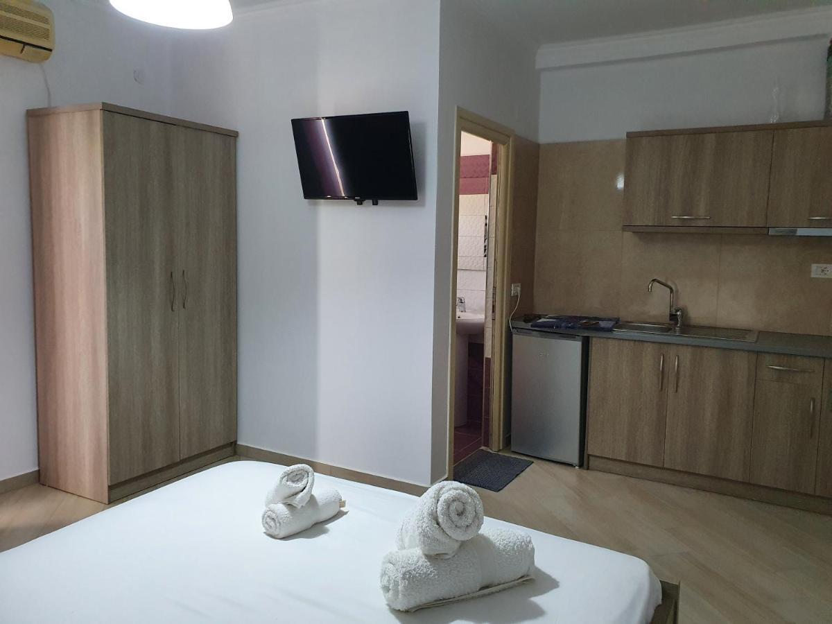 Soare Hotell Ksamil Exteriör bild