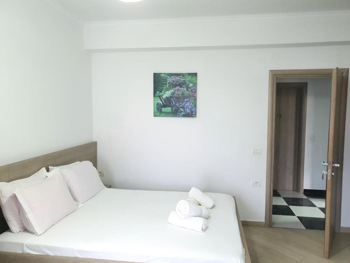 Soare Hotell Ksamil Exteriör bild