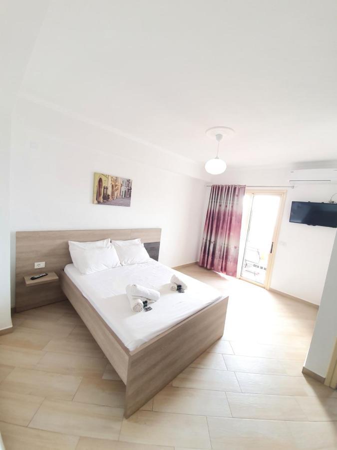 Soare Hotell Ksamil Exteriör bild